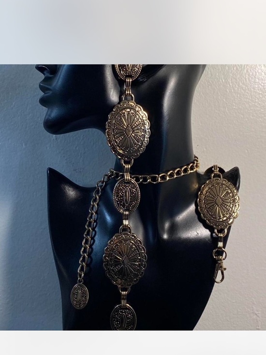 Accessories - *^* Gold Concho ^^^  Link Belt - Statement Accessory *^*